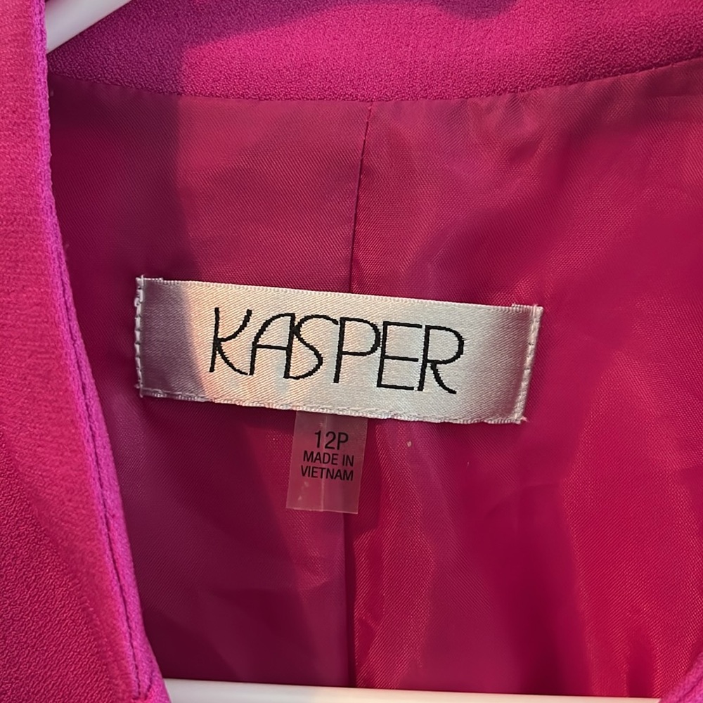Kasper Fuchsia Collarless Blazer - Picture 3 of 10